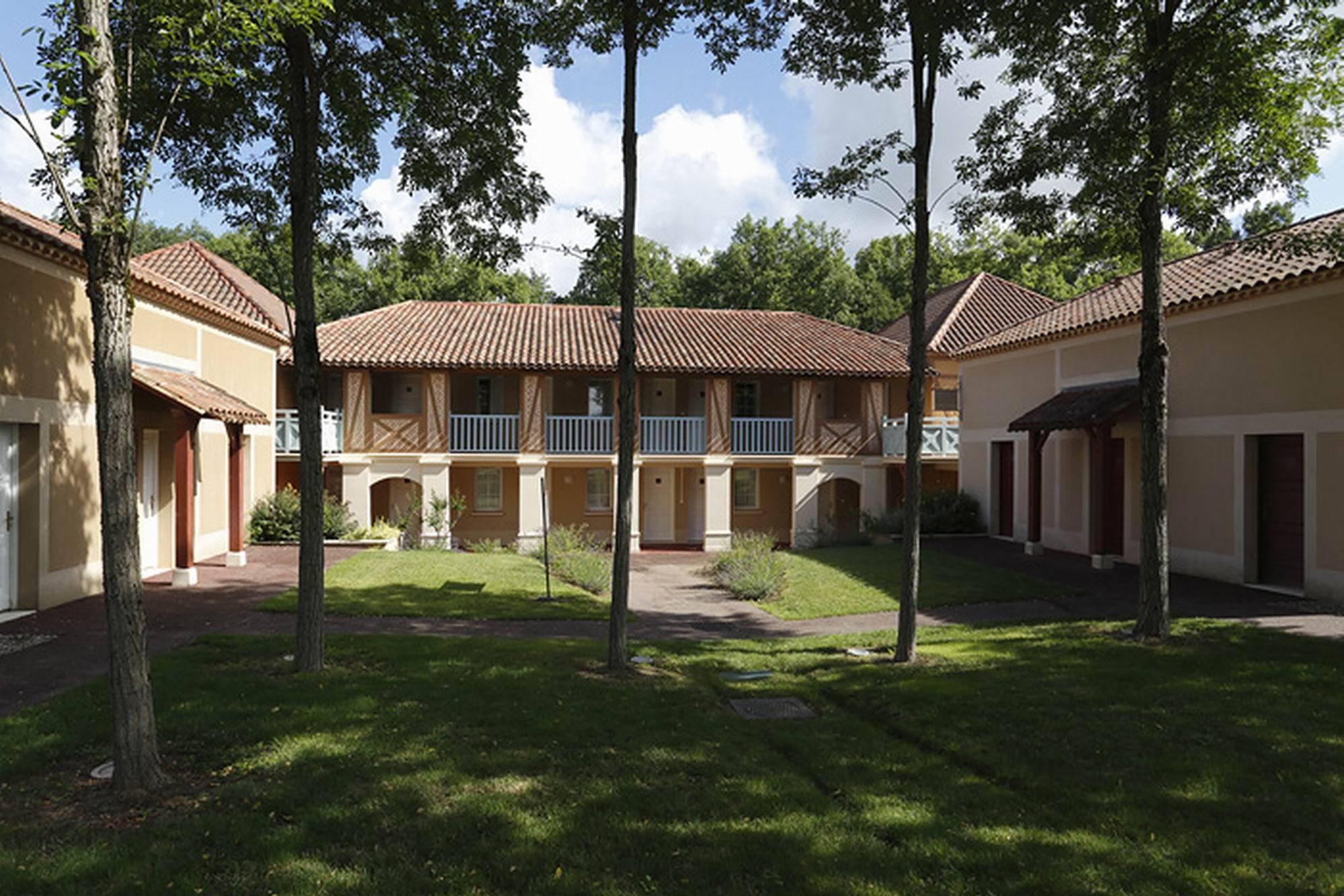 Residence Lac Mondesir モンフランカン エクステリア 写真